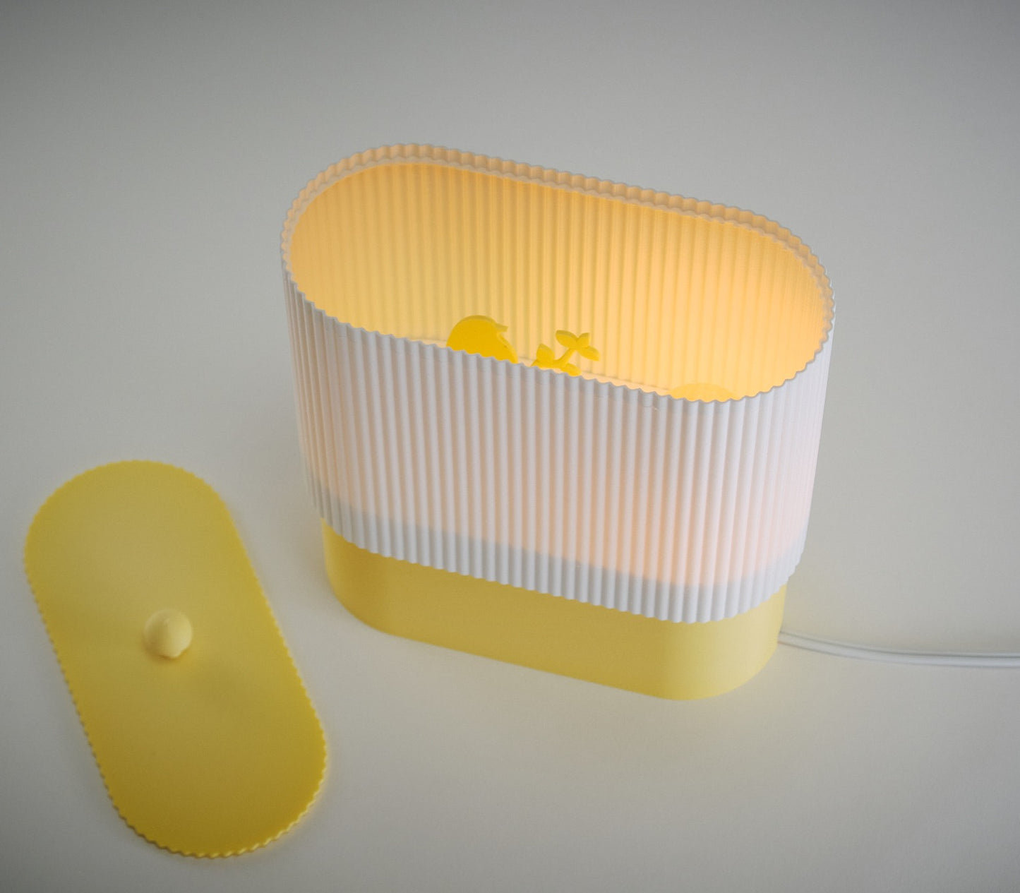 Chloe Table Lamp - Honey and Ivy