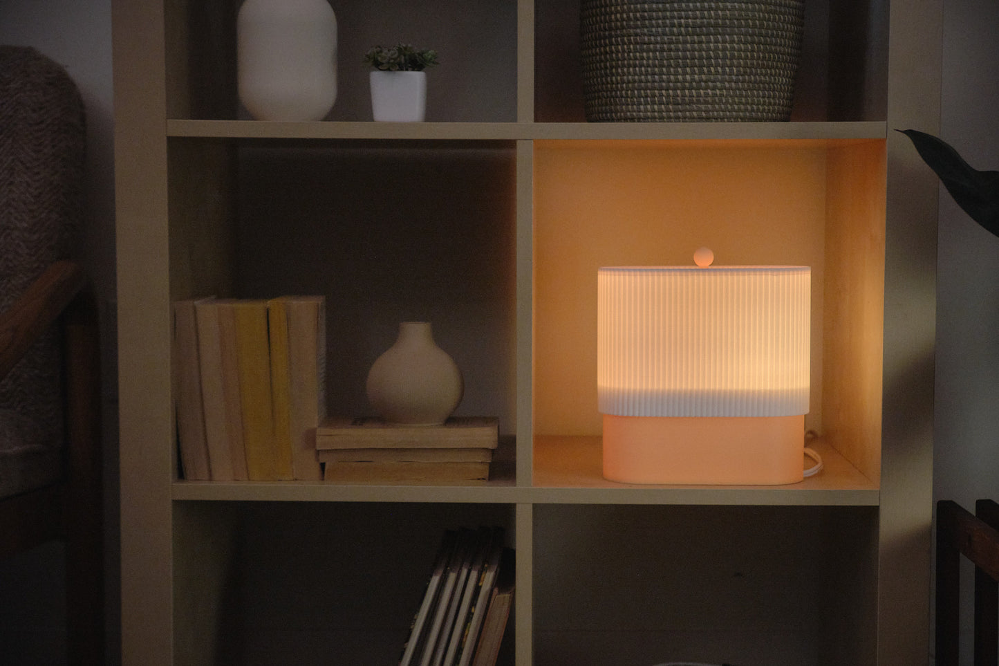 Chloe Table Lamp - Honey and Ivy