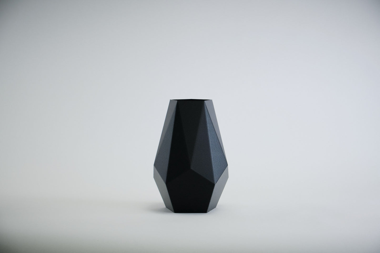 Mishi Faceted Vase | STYLE 01 Symmetry - Honey and Ivy