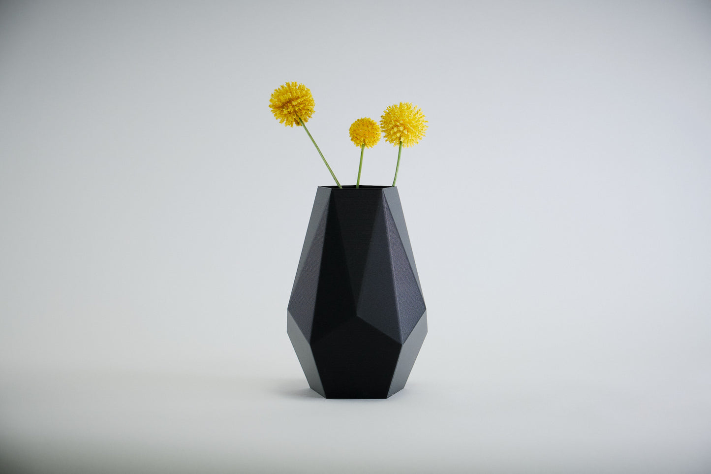 Mishi Faceted Vase  |  STYLE 01 Symmetry - Honey and Ivy 